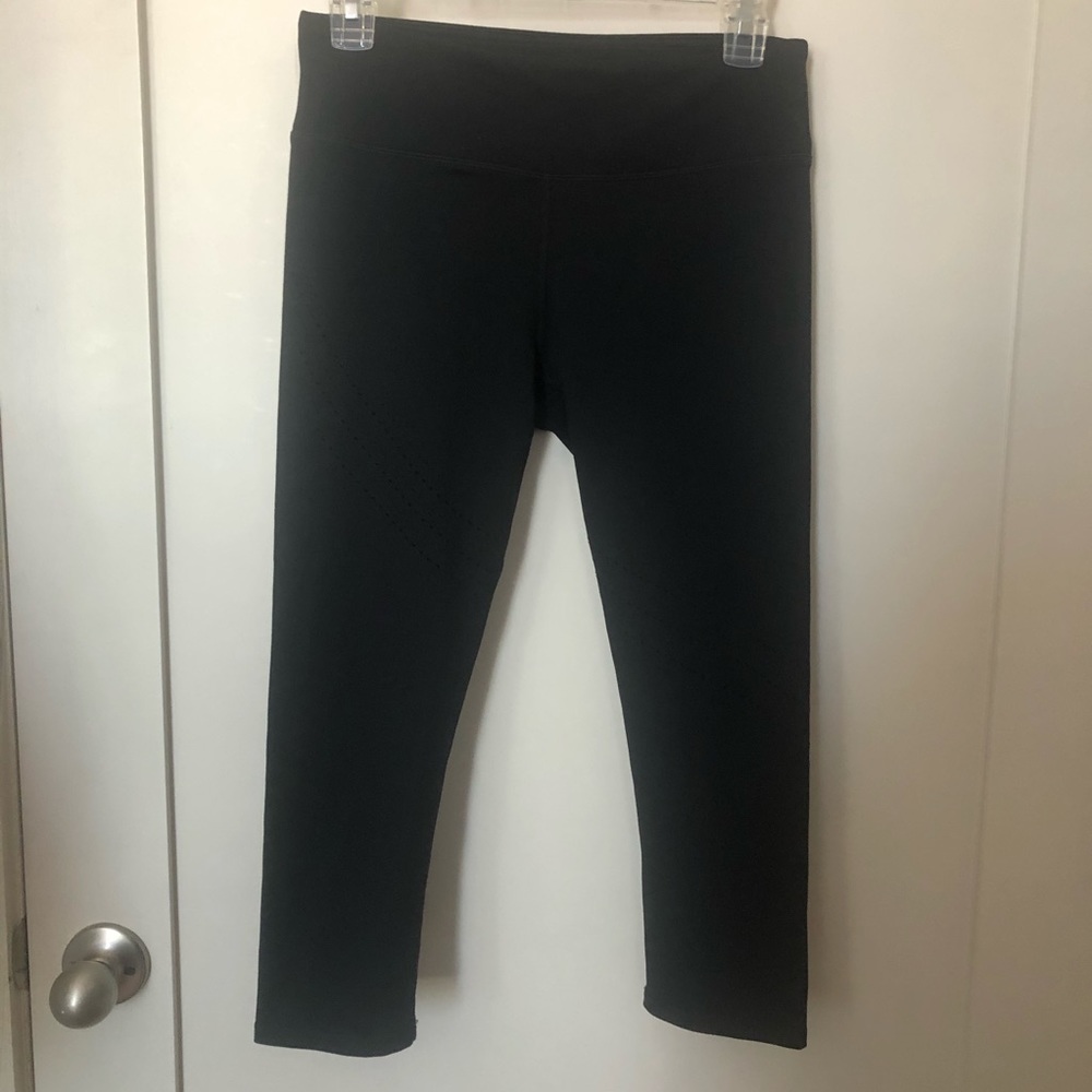 Fabletics perforated cropped leggings